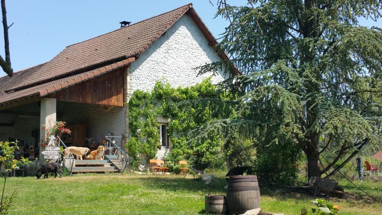 BASSE-COUR DE MONTIN au 256 chemin de la rocaille à 38510 VEZERONCE CURTIN Acomodação com café da manhã Morestel Exterior foto
